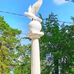 С возвращением голубя на фонтан в Дубне